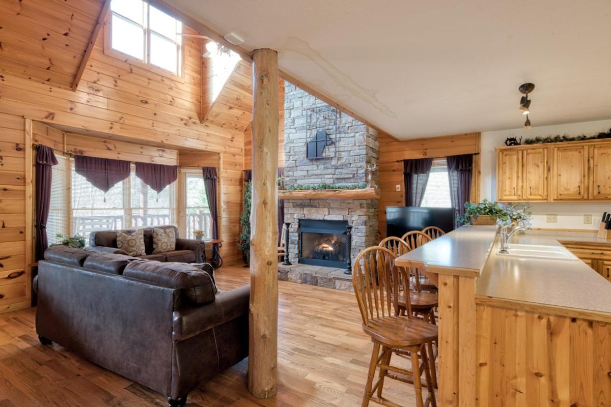 Cherokee Lodge Sevierville Exteriör bild